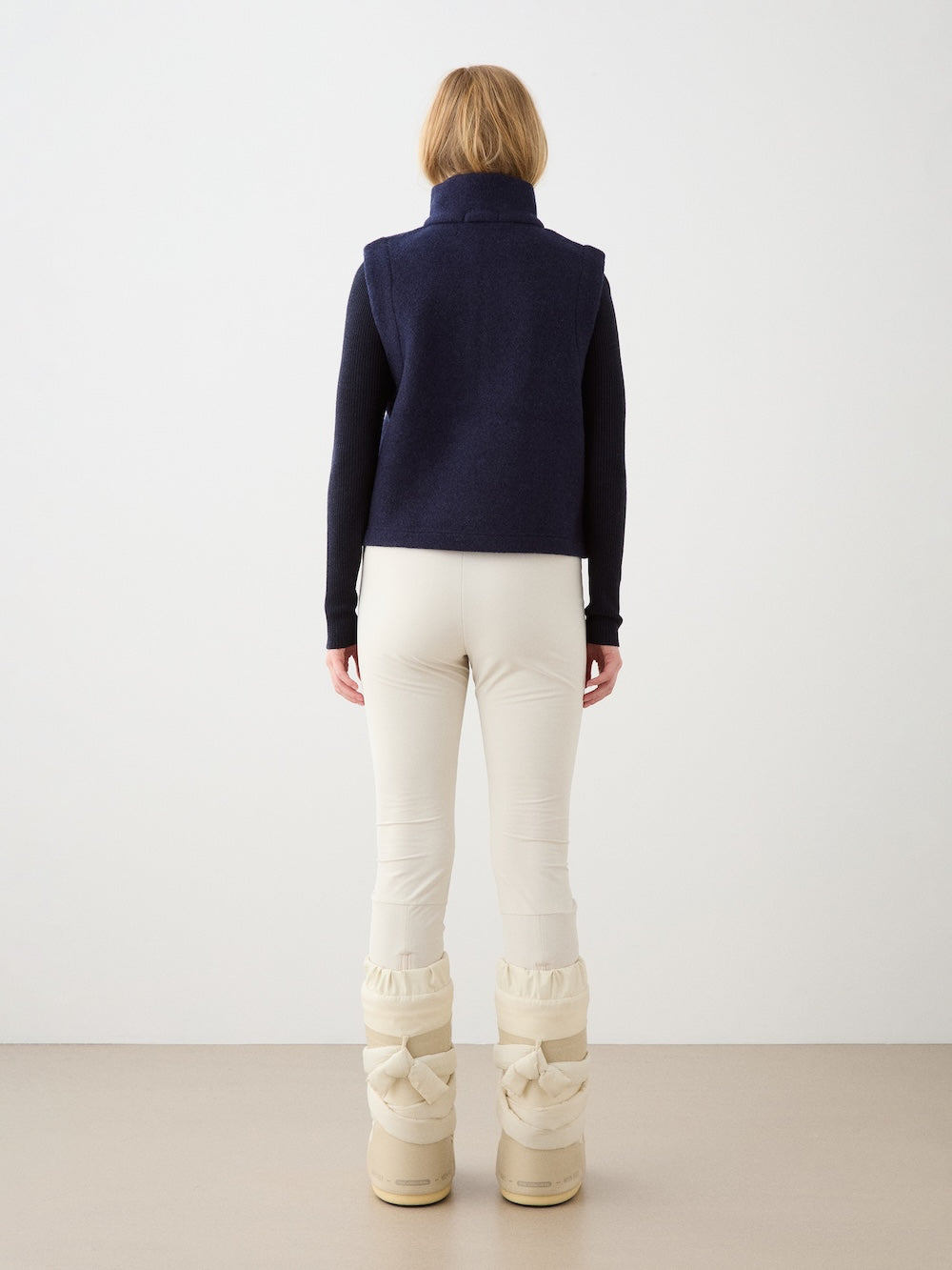 Alta Vest Women