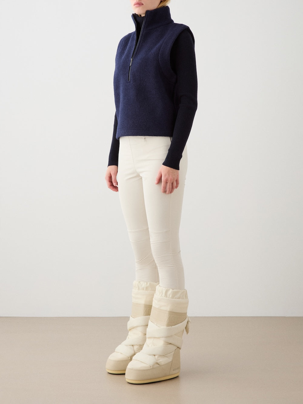 Alta Vest Women