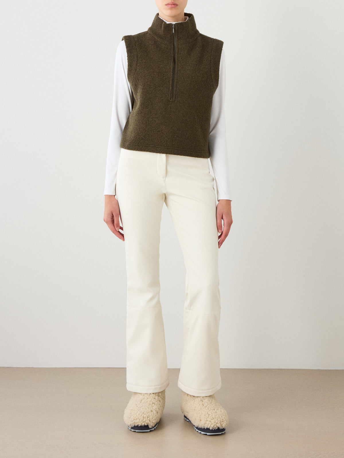 Alta Vest Women