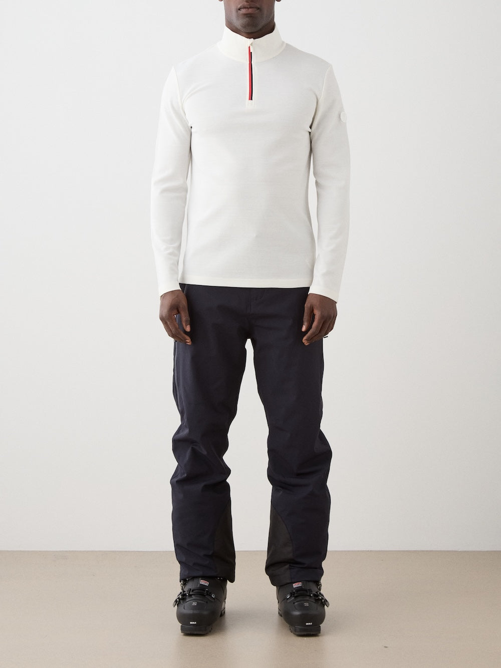 Moore ZipUp Solid Men in Off White, alternate view 1