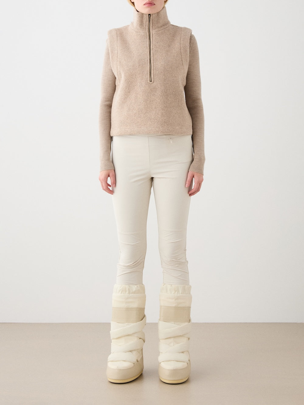 Alta Vest Women
