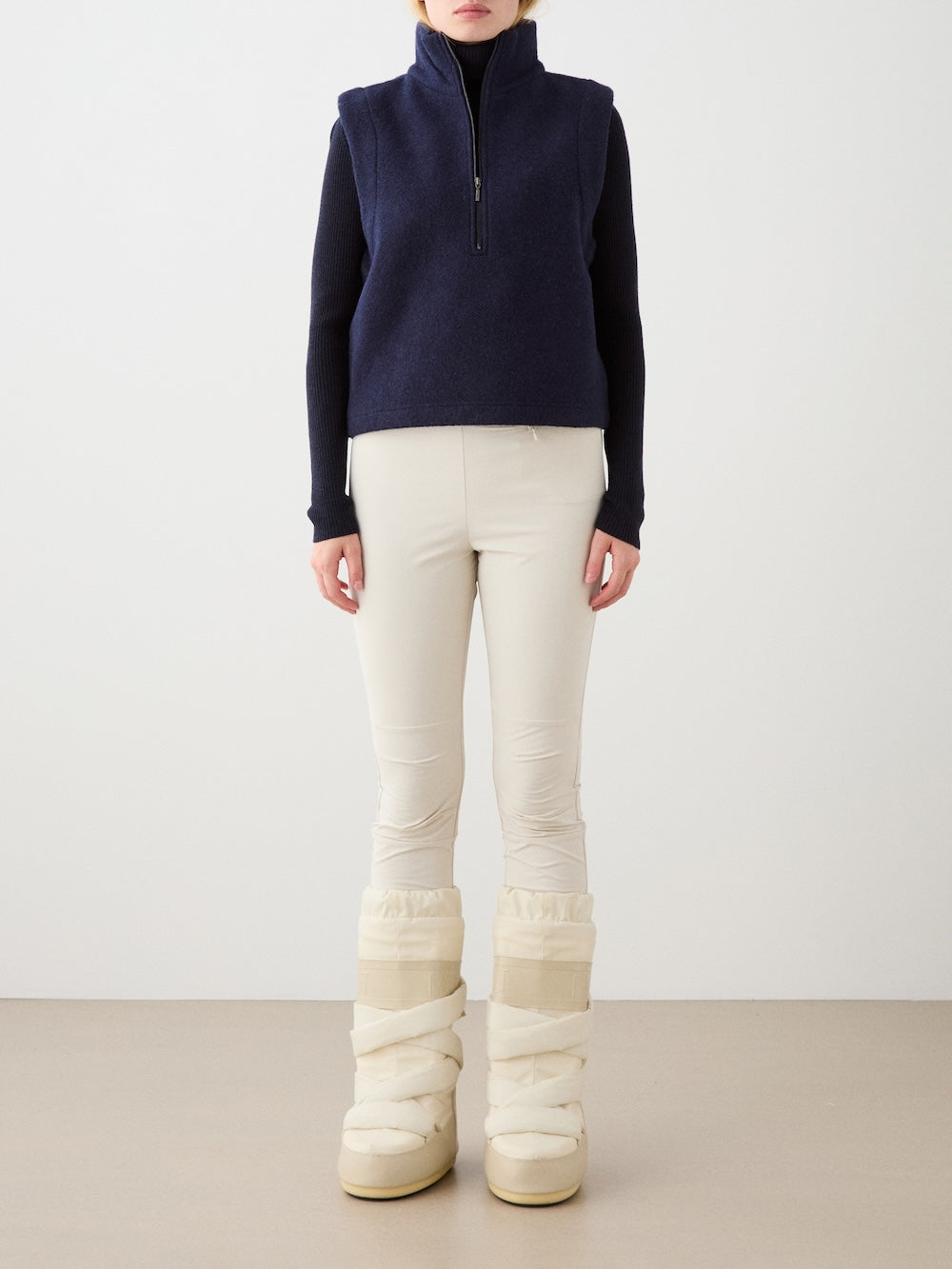 Alta Vest Women