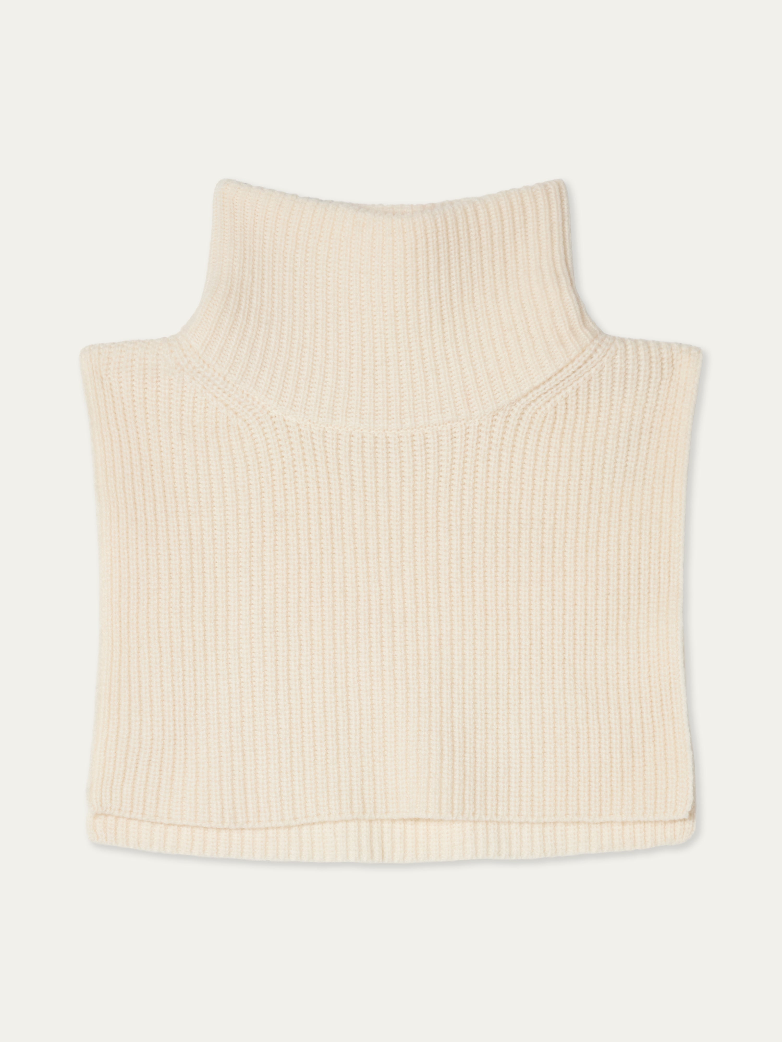 We Norwegians | FW25 | Dal Bib_Off white shot against an off-white background