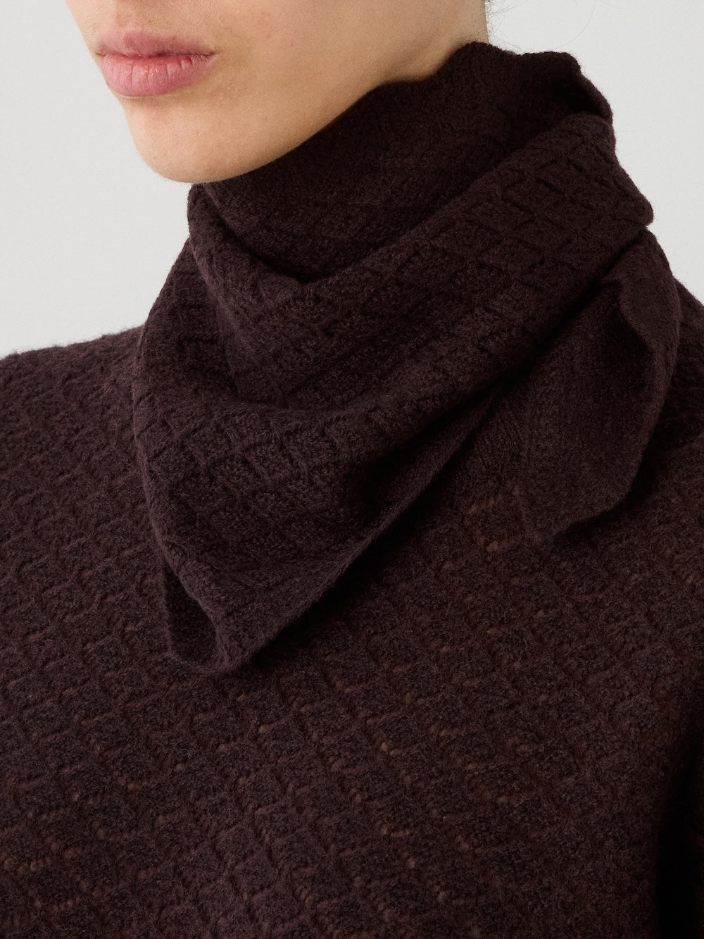 Saeter Scarf