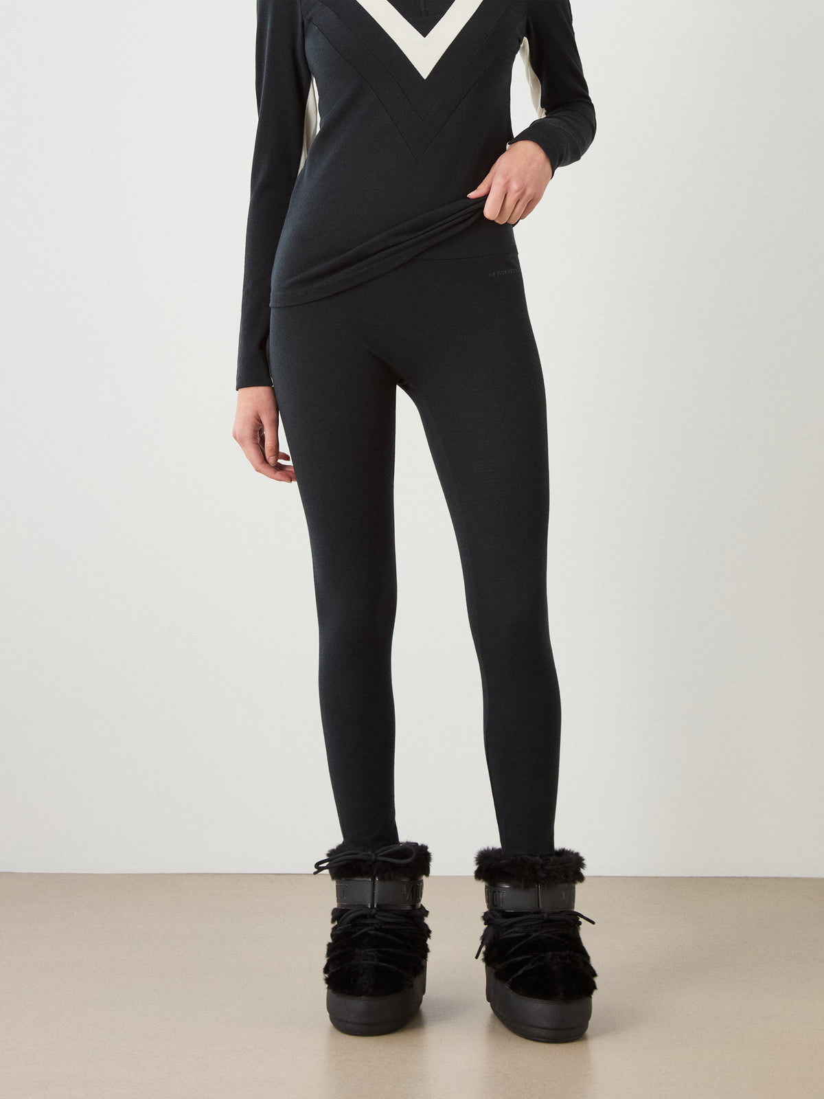 Voss Solid Leggings Women
