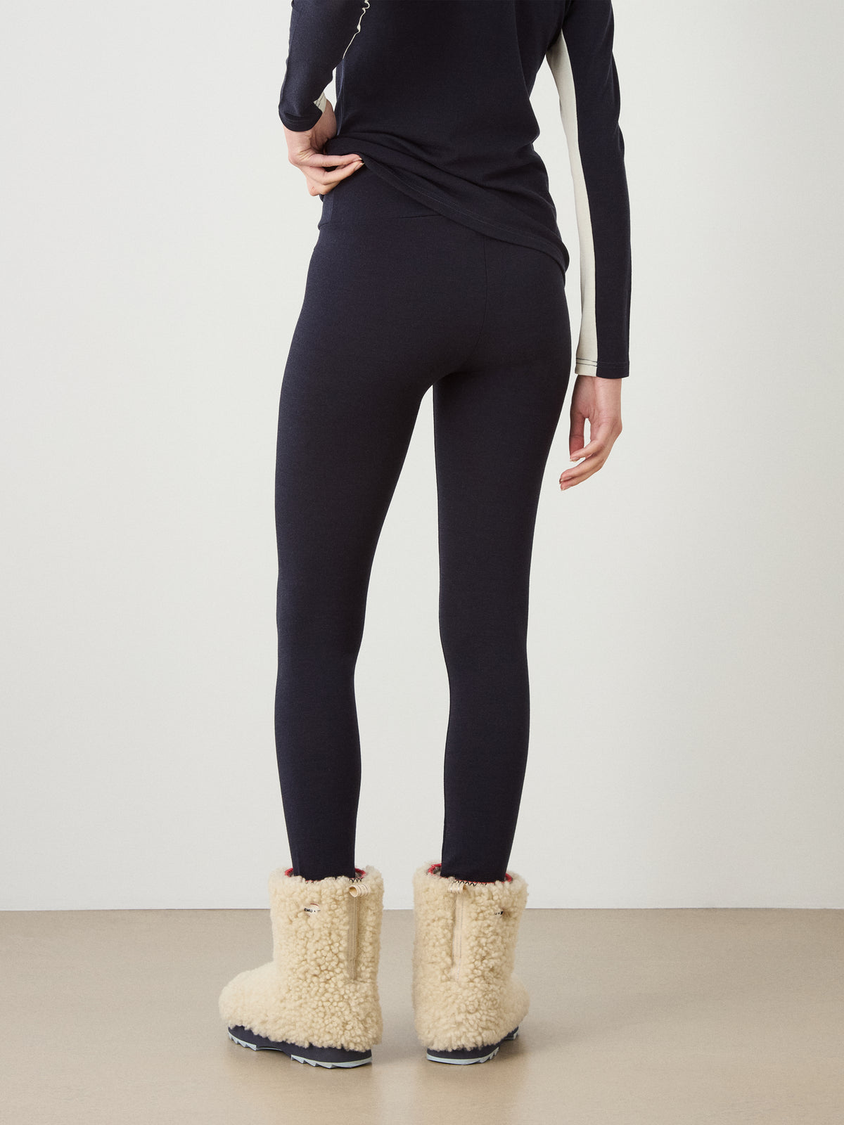 Voss Solid Leggings Women